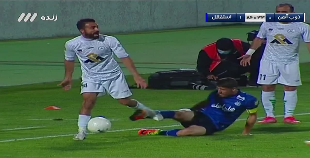  بررسی کامل صحنه&zwnj;های مشکوک بازی ذوب آهن - استقلال 