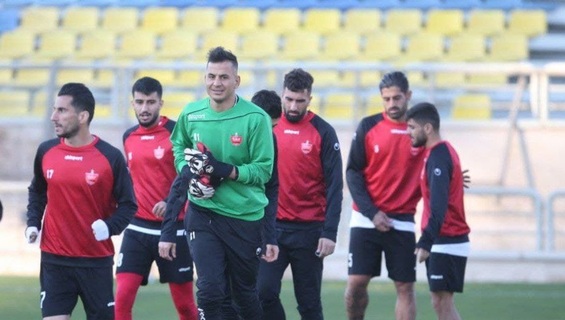 تمرین پنالتی پرسپولیسی‌ها قبل از دربی/ ستاره پرسپولیس آمادگی‌اش را به رُخ کشید