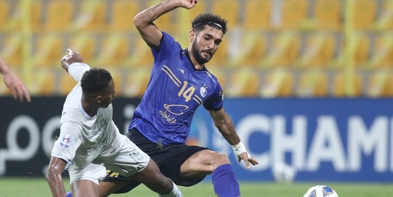 نیکنفس: خطای مشابه روی ژستد را برای پرسپولیس پنالتی گرفتند