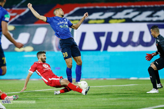 واکنش مدافع پرسپولیس به صحنه جنجالی دربی