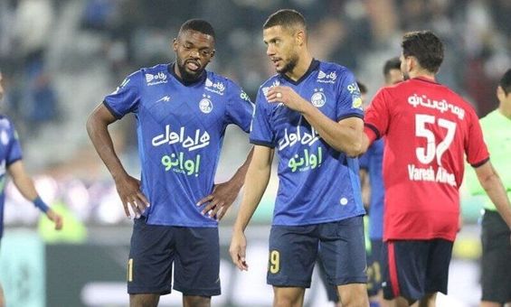 چه کسی کنار یامگا و ژستد بازی می کند؟