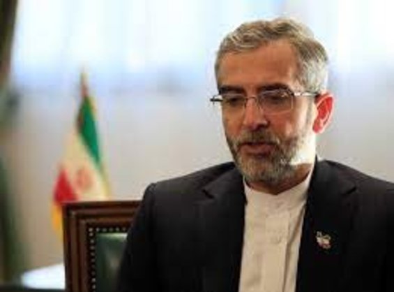 پنجشنبه مذاکرات را ادامه میدهیم/ با پیشنهادهای مفید وارد شدیم/ منتظر گامهای عملی غرب هستیم