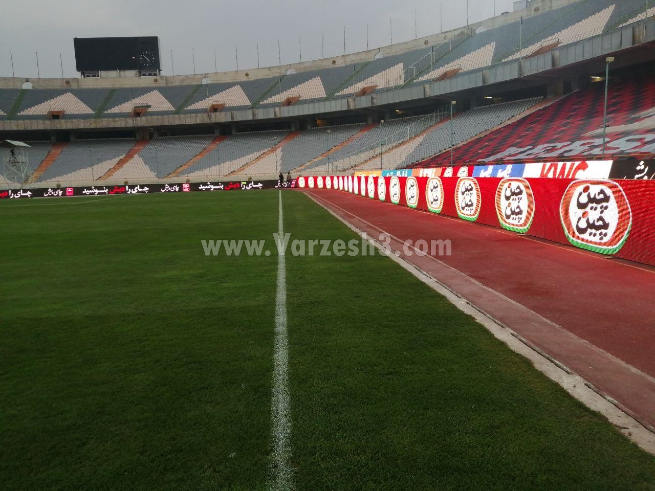 تبلیغات 10 میلیاردی پرسپولیس در آزادی +عکس