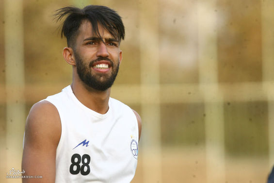 ابهام در بازی یک استقلالی مقابل سپاهان