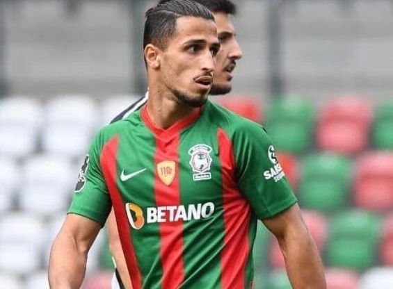حق یک پرسپولیسی را در پرتغال خوردند