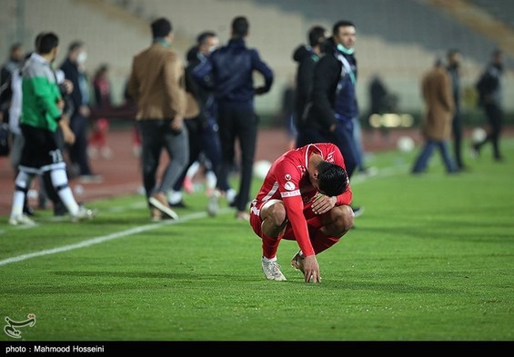 کرمانیمقدم: پرسپولیس بیمار است و با این شرایط باید قید قهرمانی را بزند