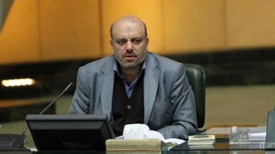 رئیس کمیسیون آموزش مجلس: معلم حق دارد حرف خود را بزند/ مسأله بازداشت معلمان را پیگیری میکنم