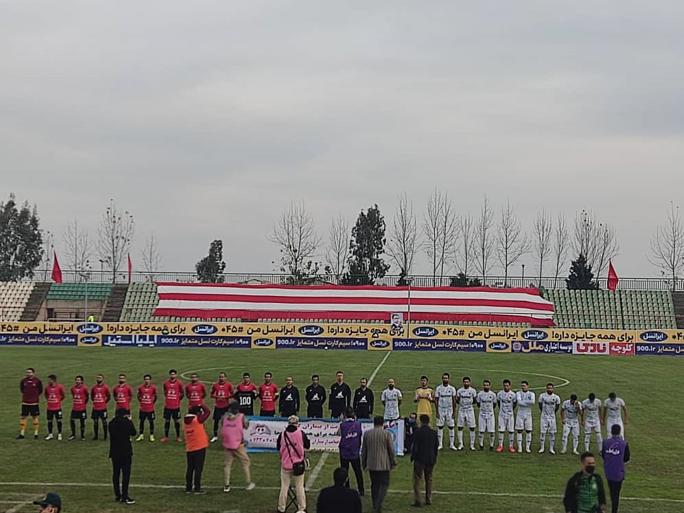 حاشیه بازی نساجی و آلومینیوم| کاپیتان نساجی در باشگاه100تاییها/الهامی به ناظربازی چه گفت؟ +عکس حاشیه بازی نساجی و آلومینیوم| کاپیتان نساجی در باشگاه100تاییها/الهامی به ناظربازی چه گفت؟ +عکس