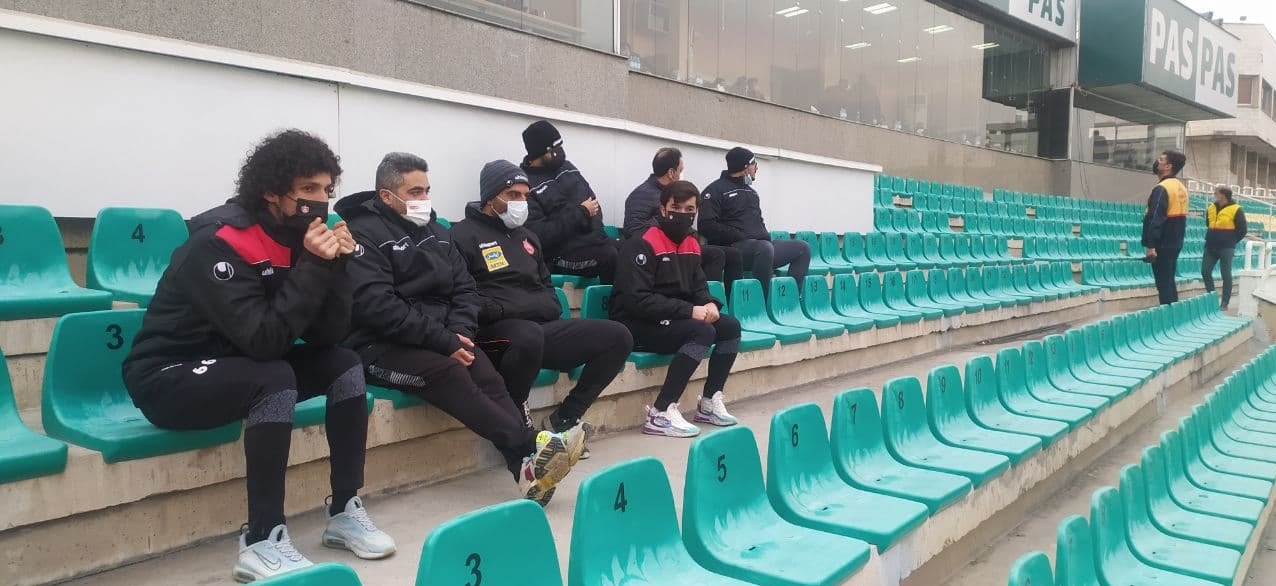 حاشیه بازی پیکان و پرسپولیس| غیبت مدیرعامل پیکان در ورزشگاه/ حضور تاجیکستانیها در دستگردی + عکس حاشیه بازی پیکان و پرسپولیس| غیبت مدیرعامل پیکان در ورزشگاه/ حضور تاجیکستانیها در دستگردی + عکس