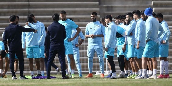 گزارش تمرین استقلال+عکس