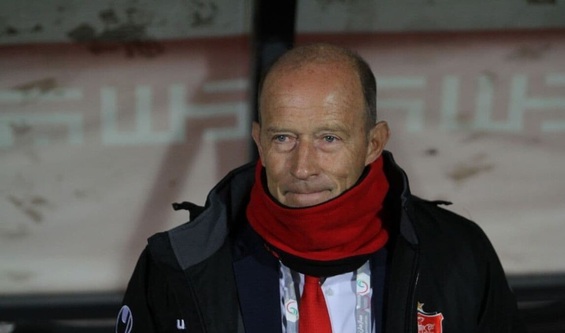 پرسپولیس منتظر تاییدیه وکیل لجباز/ کالدرون بعد از دوسال به پولش رسید ولی پنجره هنوز بسته است!
