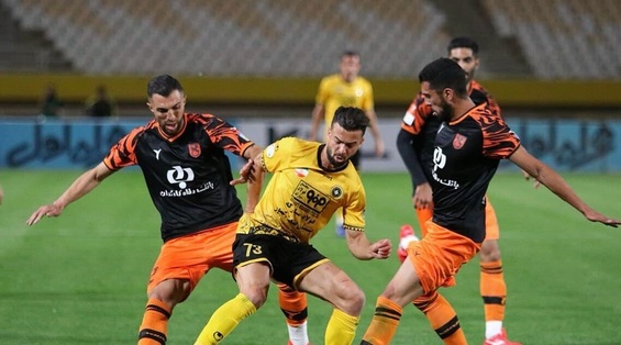 بمب نقل و انتقالات زمستانی تیم پرسپولیس از اصفهان می‌آید؟