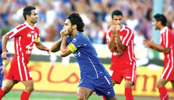 فرهاد مجیدی پرسپولیسی‌‎ها را سوزانده؛ باز هم می‌سوزاند