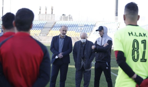 داور دربی به جای سرمربی پرسپولیس باید محروم شود/ سرمربی پرسپولیس تحت هر شرایطی گل محمدی است