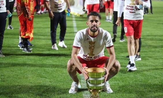 پیشنهادات خوبی داشتم ولی به خاطر استقلال در تیم ماندم