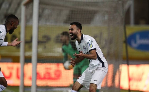 یک استقلالی دنبال هت تریک با پیکان