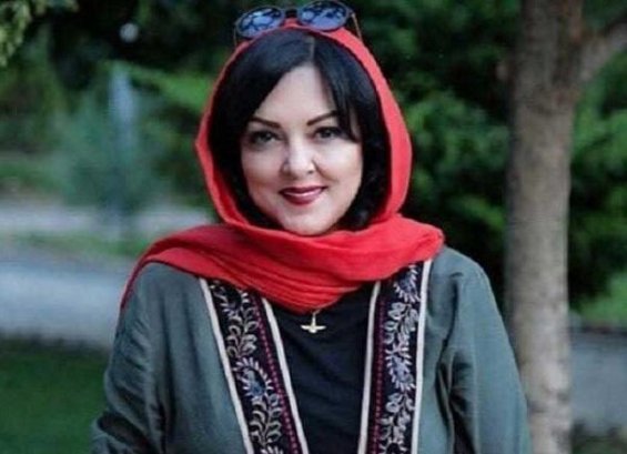طعنه سنگین پرستو گلستانی به بهاره رهنما