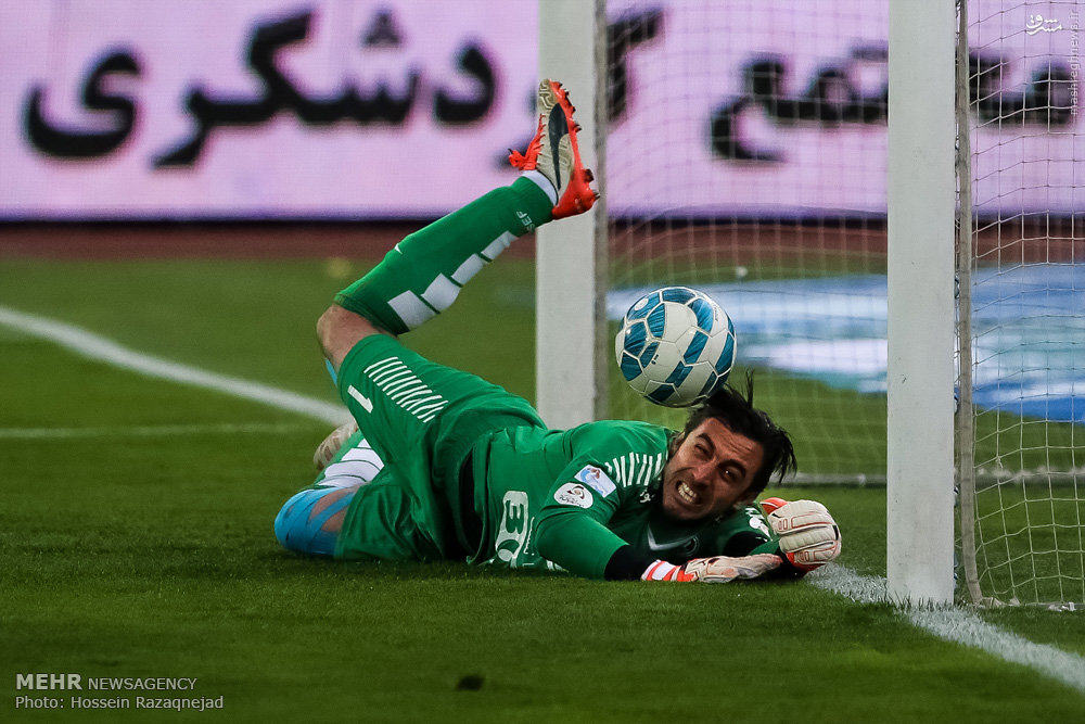 تصاویر ماندگار مهدی رحمتی از تقابل با پرسپولیس دربی/عکس