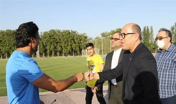 طعنه سنگین مدیرعامل سابق استقلال به فرهاد مجیدی