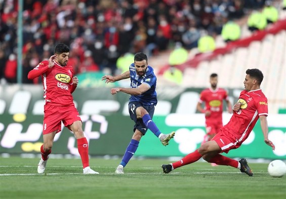 اللهوردی: سرمربی پرسپولیس باید پختهتر عمل کند