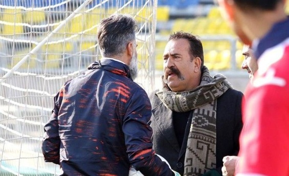 شش هفته صبر میکنم و اگر تیم قهرمان نشد با خیلیها کار دارم/ پرسپولیس یک گلر مثل حسین حسینی میخواهد