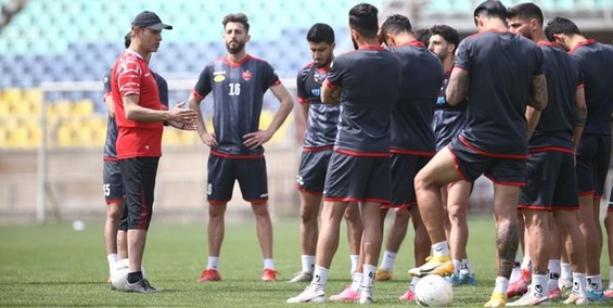 تمرین تیم فوتبال پرسپولیس تعطیل شد