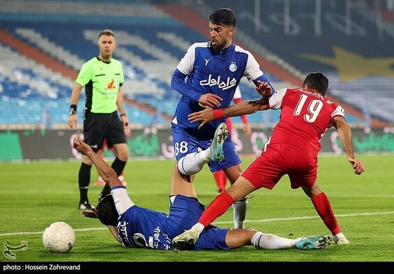 پاسخ به یک شائبه؛ استقلال و پرسپولیس مشکلی برای حضور در لیگ قهرمانان آسیا ندارند؟