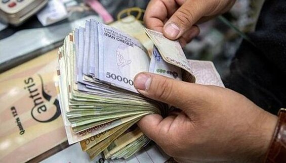 پیش‌بینی یک کارشناس از رقم حقوق کارمندان در سال آینده