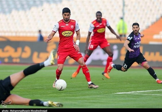 حلالی: اُفت پرسپولیس نتیجه عدم تمرکز کادر فنی و بازیکنان است