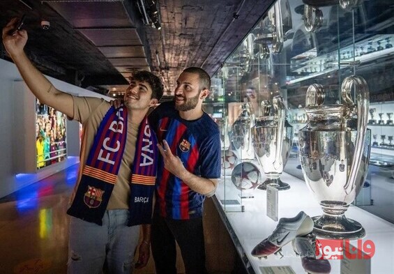بارسلونا به دنبال فروش بخشی از موز‌ه‌اش