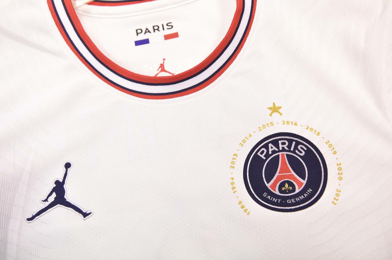 پیراهن PSG هم ستارهدار شد؛مثل پرسپولیس/عکس