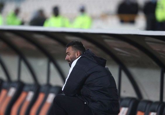 عمرانزاده: اگر نمیخواهند پرسپولیس قهرمان شود چطور ۱۰ میلیارد به این تیم کمک کردند؟