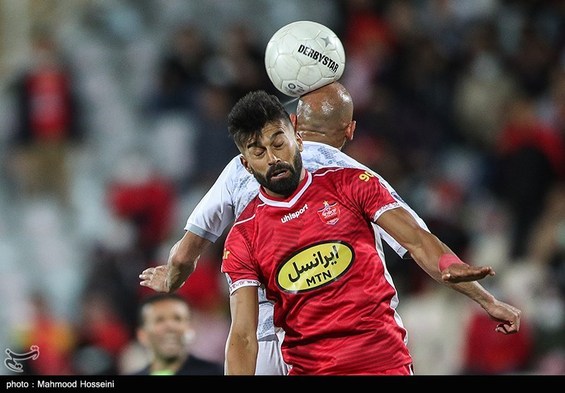 پیشکسوت پرسپولیس: ماشین میلیاردی زیر پای‌تان است، یک مدت برای مردم بازی کنید