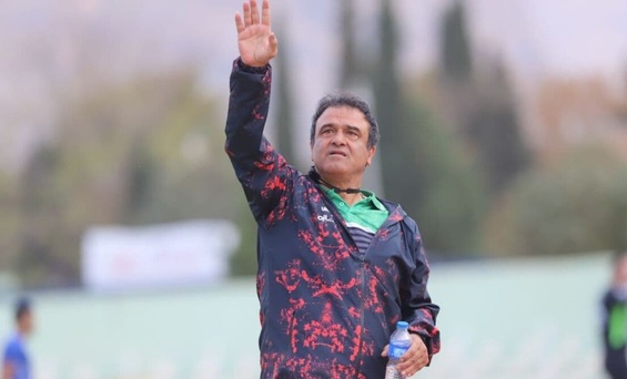 این تهمت ها پرسپولیس را برای قهرمانی جسورتر می کند/ خدا را شکر که پرسپولیس بازی آسان ندارد