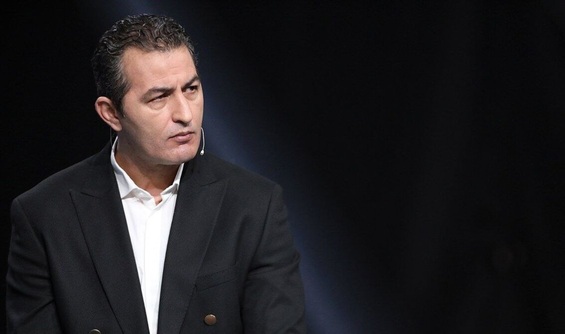 جای۳۵میلیون دریافتی باید ۳۵۰میلیون می‎دادید کنار تیم‎ملی باشید/ طرف مدیر تیم ملی بوده هنوز کسی او را نمی شناسد