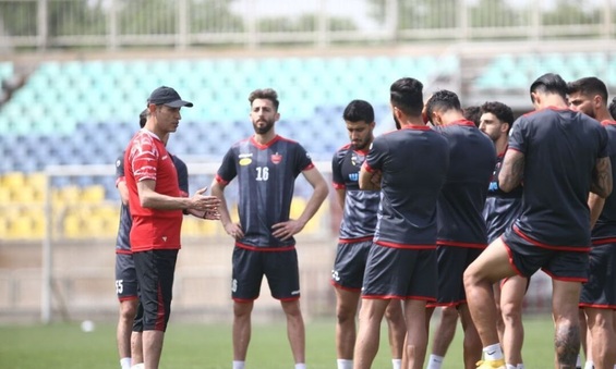 بازگشت 2 لژیونر تکلیف یحیی و تیمش را روشن می کند/ خداحافظی با چند بازیکن سرخ ها در پایان فصل