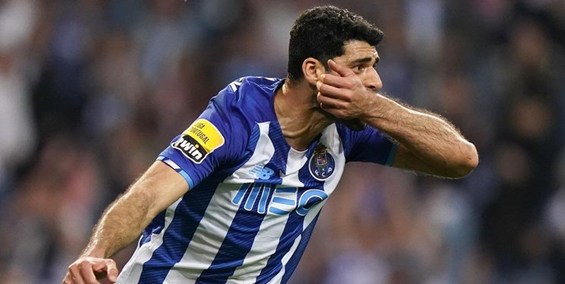 ستاره تیم ملی ایران جزو 5 مهاجم برتر اروپا+عکس