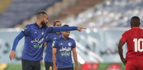 پرسپولیس خودش به ما کمک کرد تا قهرمان شویم!/ استقلال فولاد را ببرد ۹۹درصد جام را خواهد گرفت!
