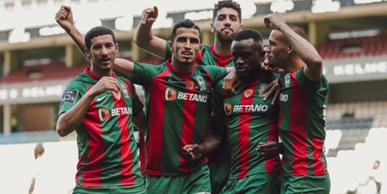 بررسی عملکرد لژیونرها| مهاجم سابق پرسپولیس بهترین بازیکن شد