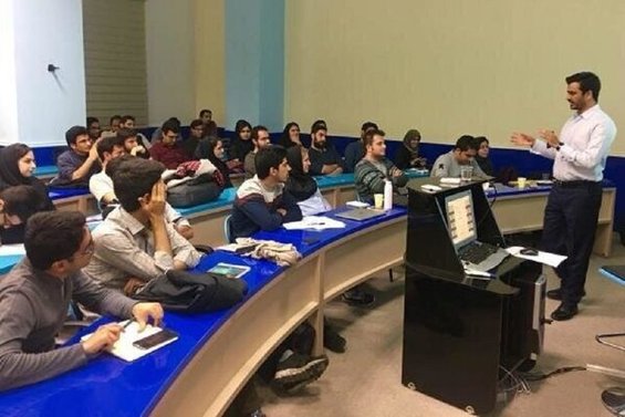 همسان سازی حقوق اعضای هیات علمی را پیگیری میکنیم