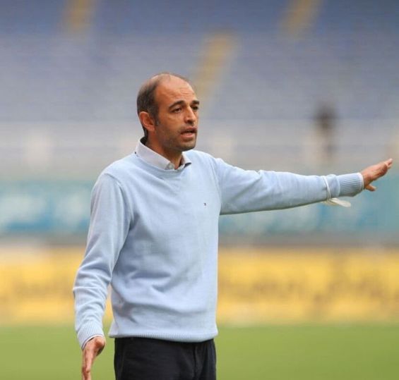 اولتیماتوم جدی سرمربی سپاهان؛ هر بازیکنی دوست دارد جدا شود همین امروز برود