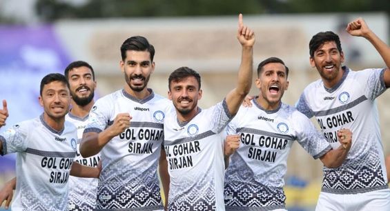 در اصل گل گهر به مقام سوم رسید/ من مدیون امیر قلعه نویی هستم/ دروغ چرا؛ امسال از جشن تولدم خوشحال نشدم!