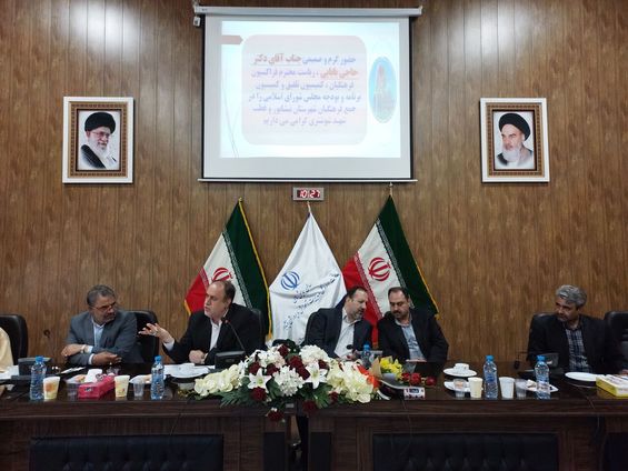 رییس کمیسیون برنامه و بودجه مجلس : پارسال برخی افراد با ارز ترجیحی ماهانه  ۳۰ کیلو کباب مرغ خوردند