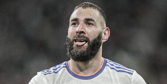 بنزما در نبود مسی و رونالدو آقای گل شد/ «پی‌چی‌چی» برای ستاره مسلمان+عکس