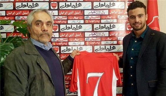 ستاره ملی پوش پیراهن خاص را از بایگانی پرسپولیس خارج می کند