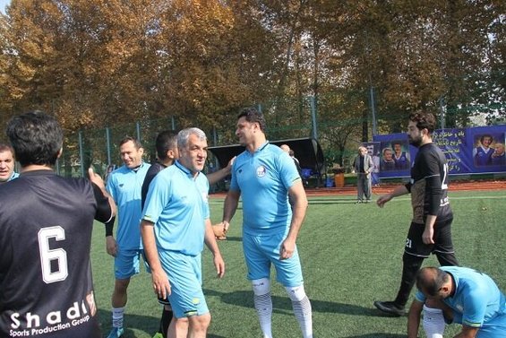 مربی بعدی استقلال خوشبخت میشود/پرسپولیس مجبور است ریخت و پاش کند