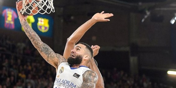 رئال مادرید فینال اول را از بارسلونا برد