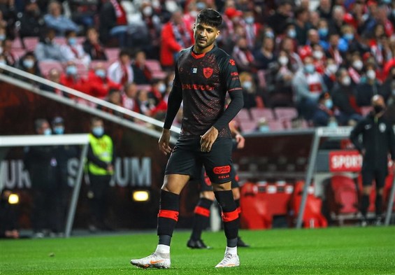 ۴ پیشنهاد لیگ برتری و خارجی برای وینگر ایرانی سانتاکلارا