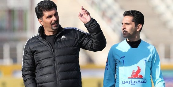 مجتبی حسینی، یک فصل دیگر روی نیمکت پیکان