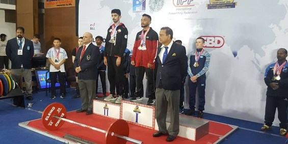 پاورلیفتینگ قهرمانی آسیا‌|‌ مدال نقره آسیا بر گردن کلابی